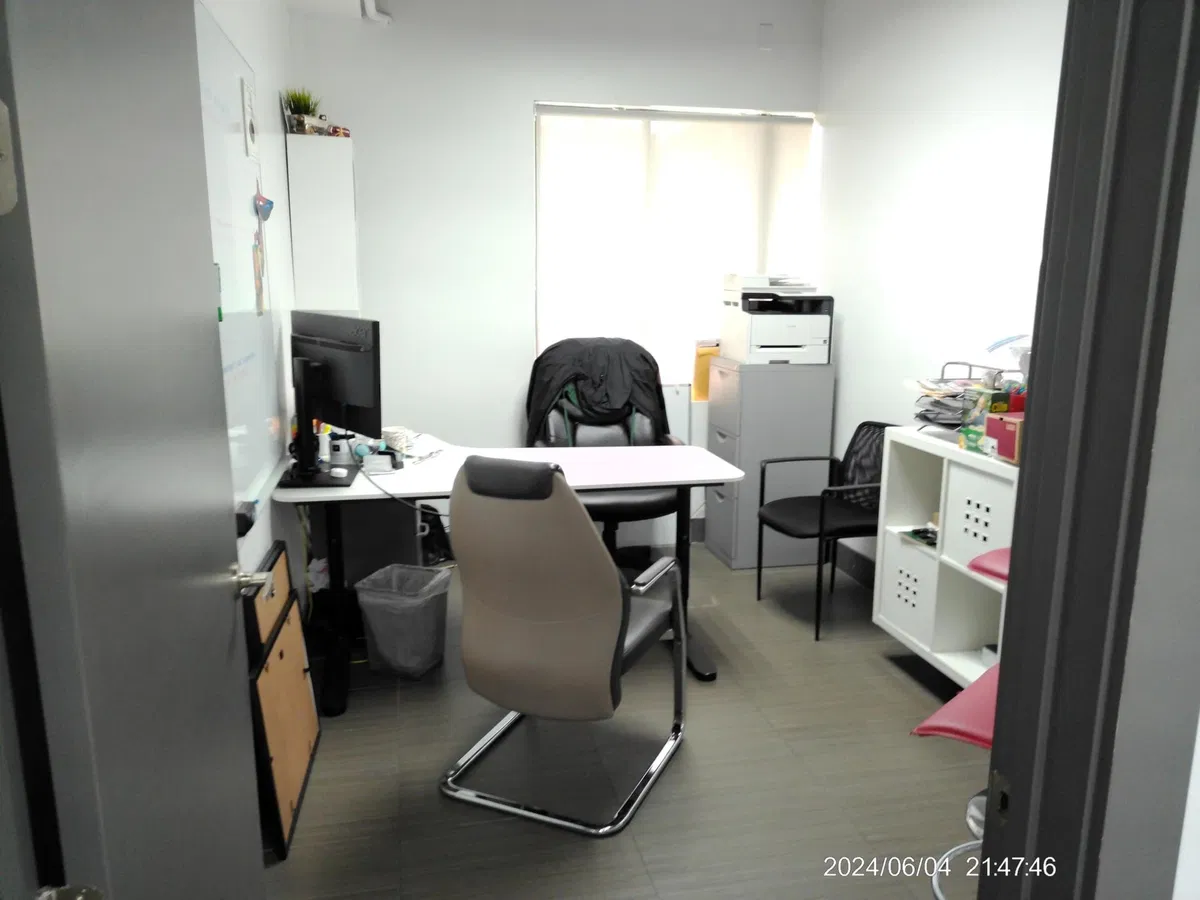 Residence photo 16