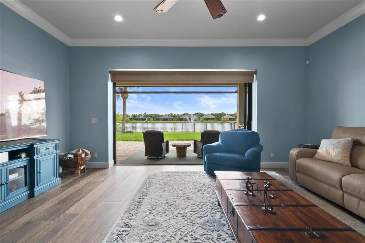 Residence photo 22