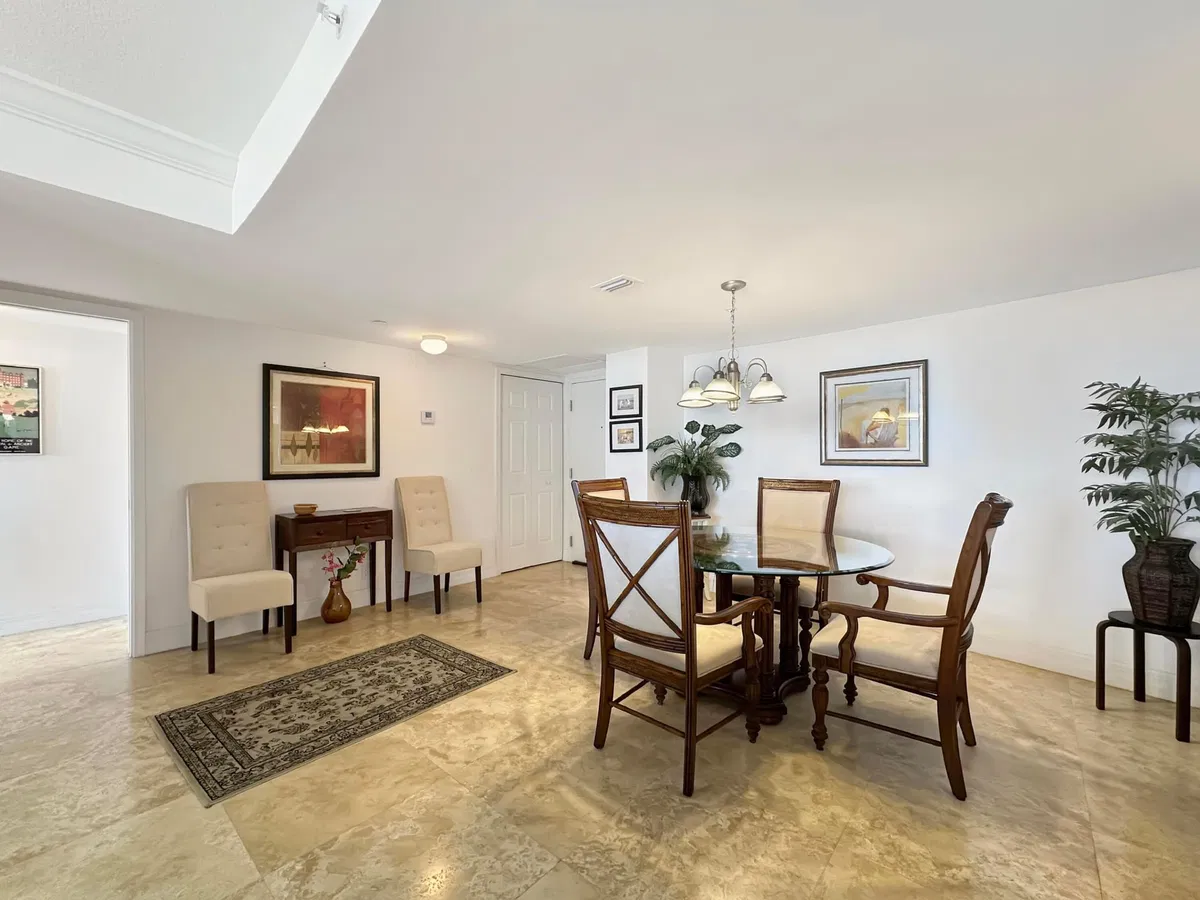 Tiara Singer Island Unit 40e photo 4