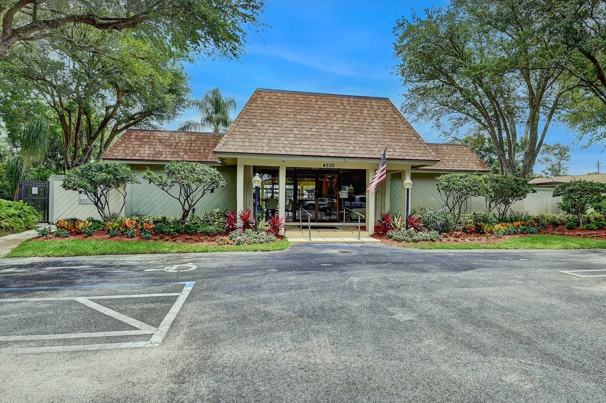 Residence photo 37