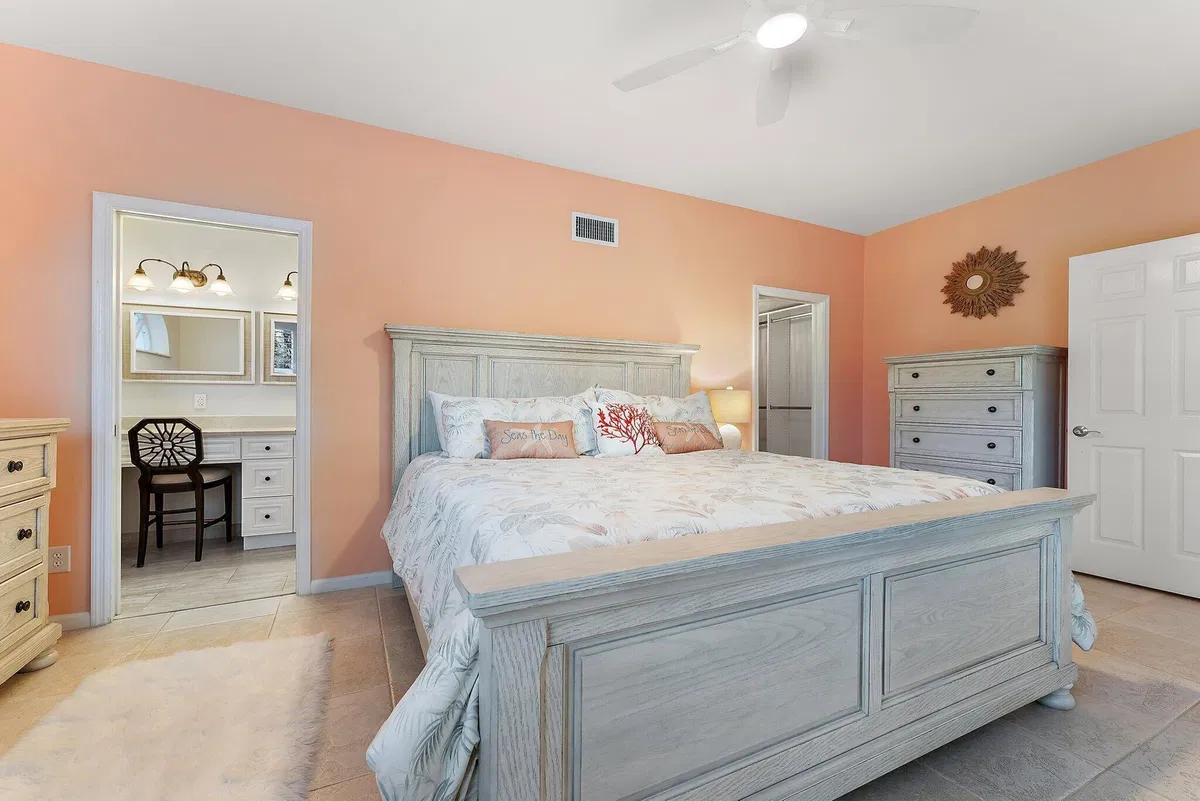 Residence photo 28