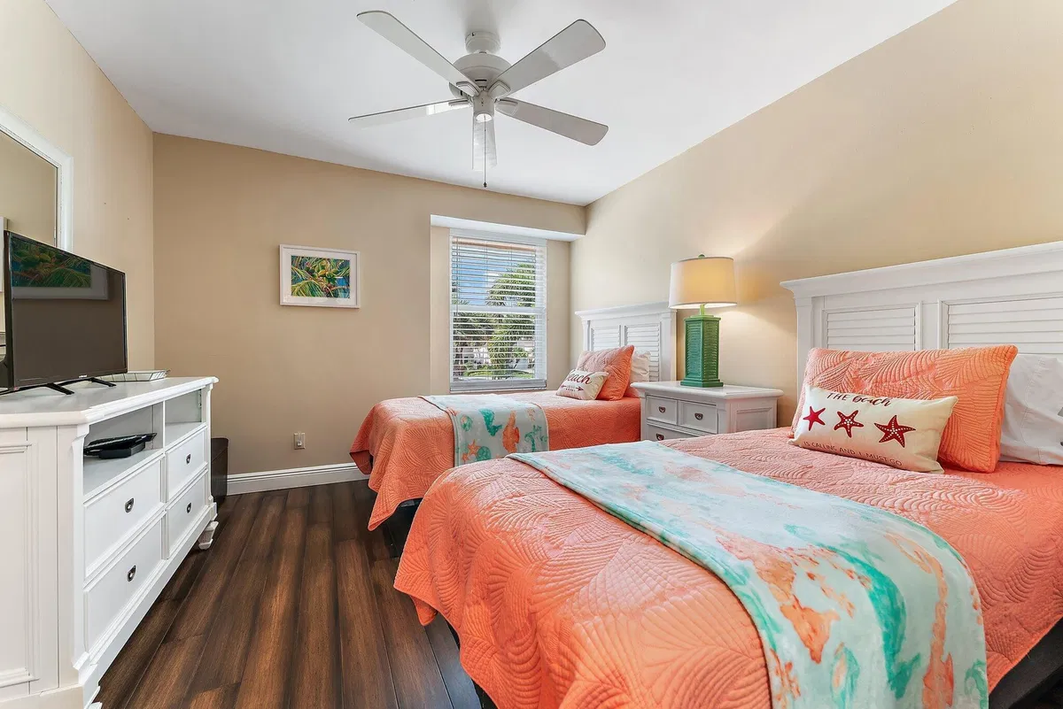 Residence photo 34