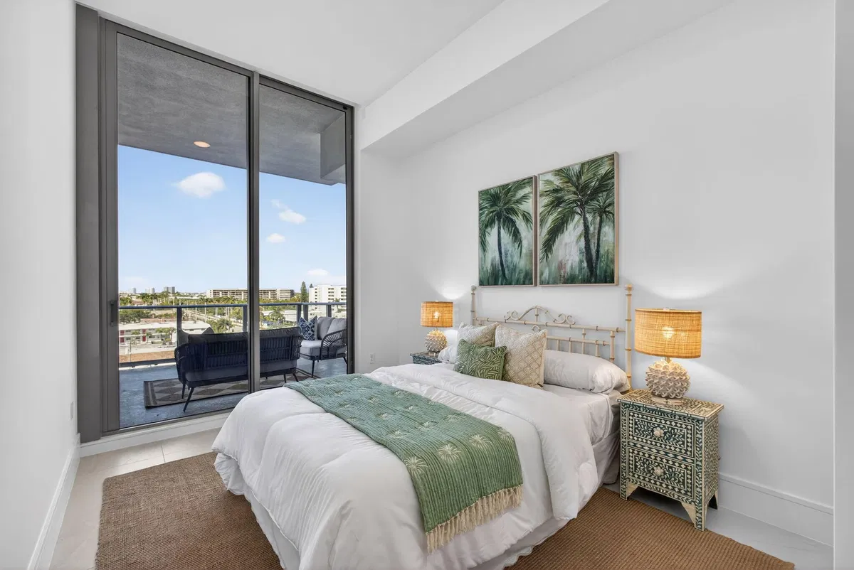 Nautilus 220 Unit 605 photo 49