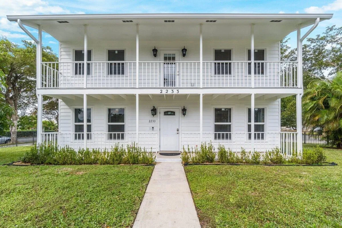 West Palm Beach Residence