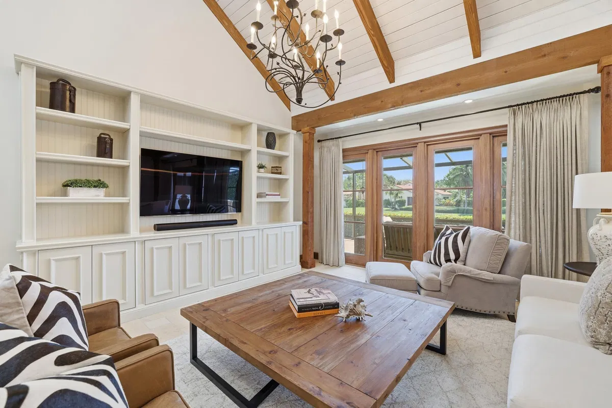 Pebblewood Residence photo 7