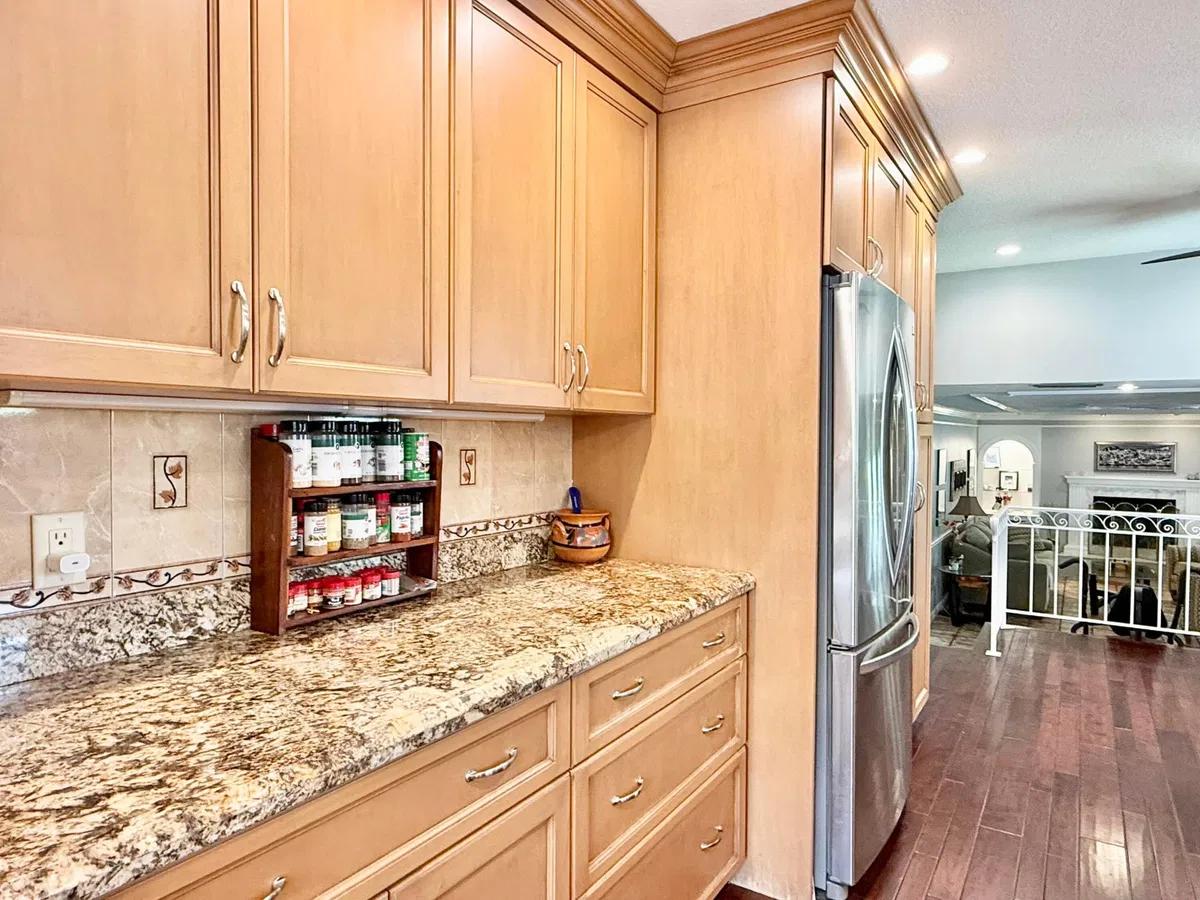  Residence photo 25