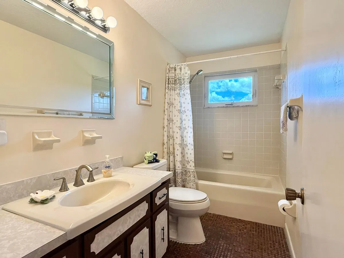  Residence photo 49