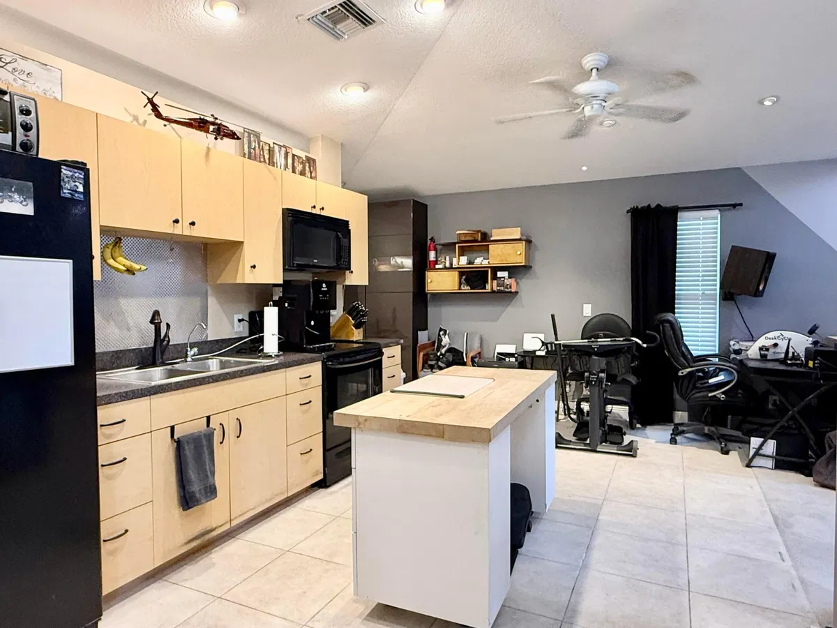  Residence photo 61