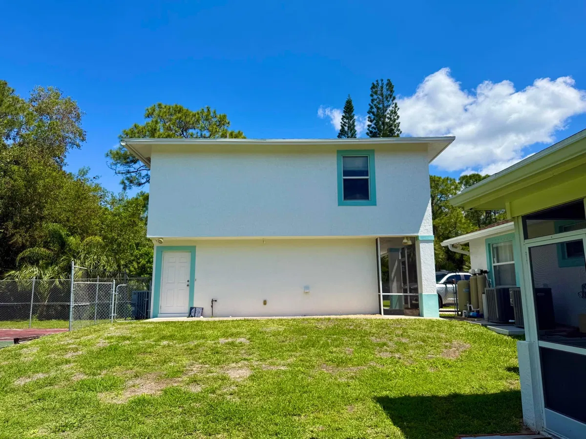  Residence photo 82