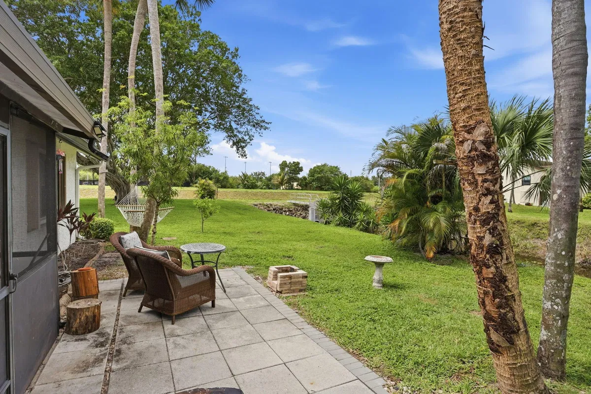  Unit B photo 31