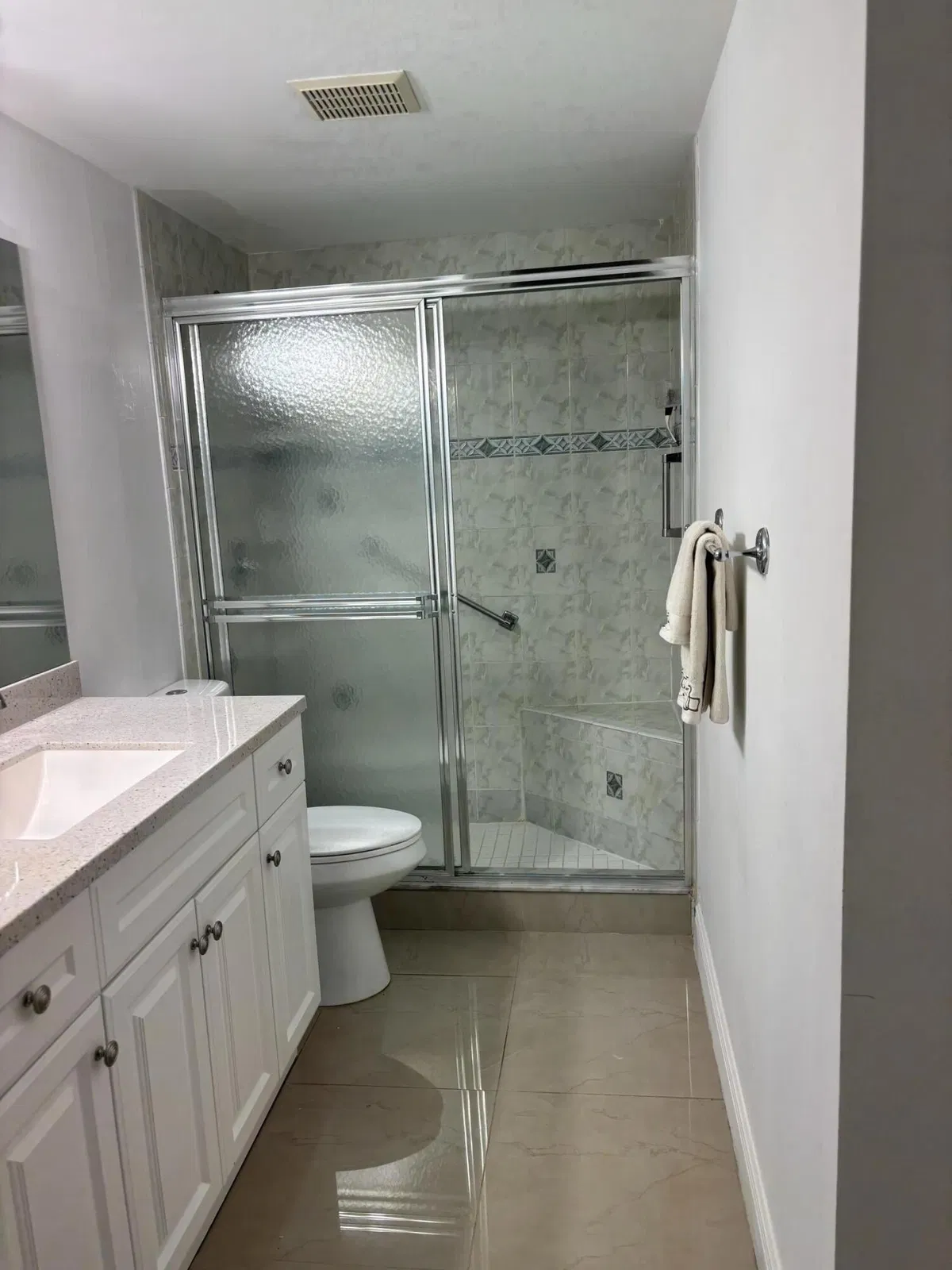Unit C-1 photo 19