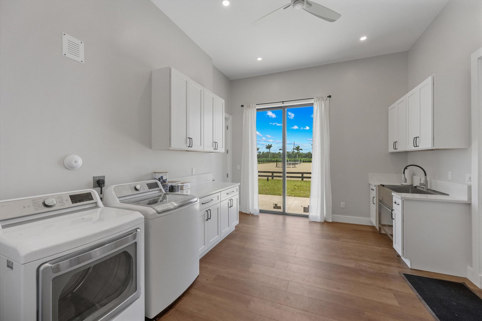 Residence photo 7