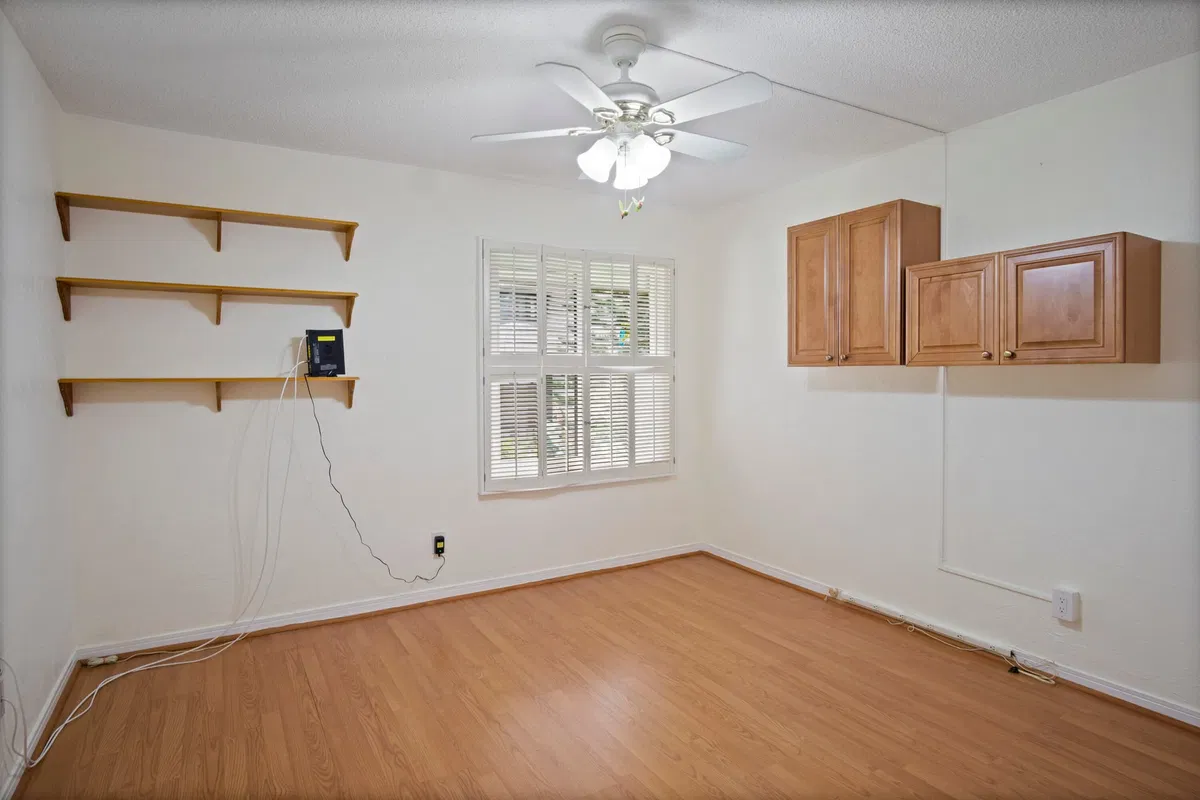 Unit 9-204 photo 13