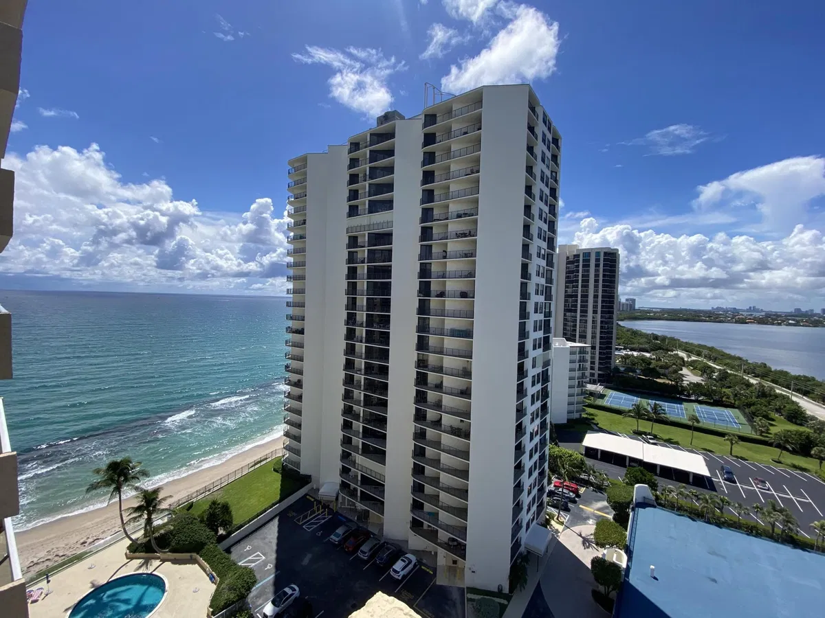 Aquarius Condominium Unit 1501