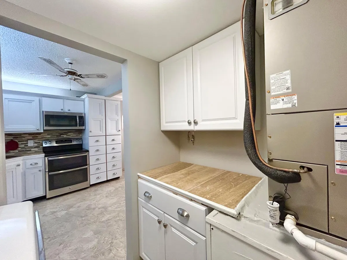 Unit C-2 photo 10