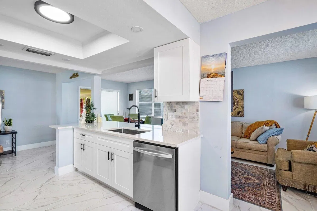Residence photo 10