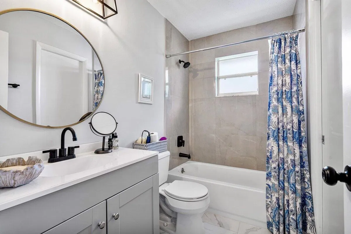Residence photo 25