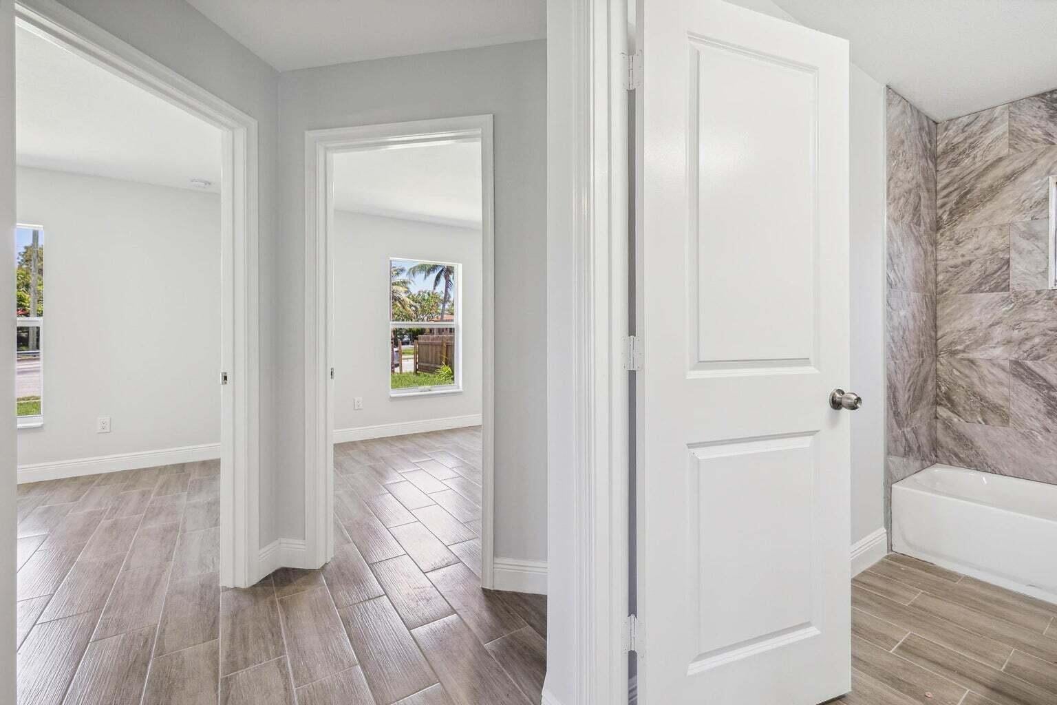 West Palm Beach Residence photo 16