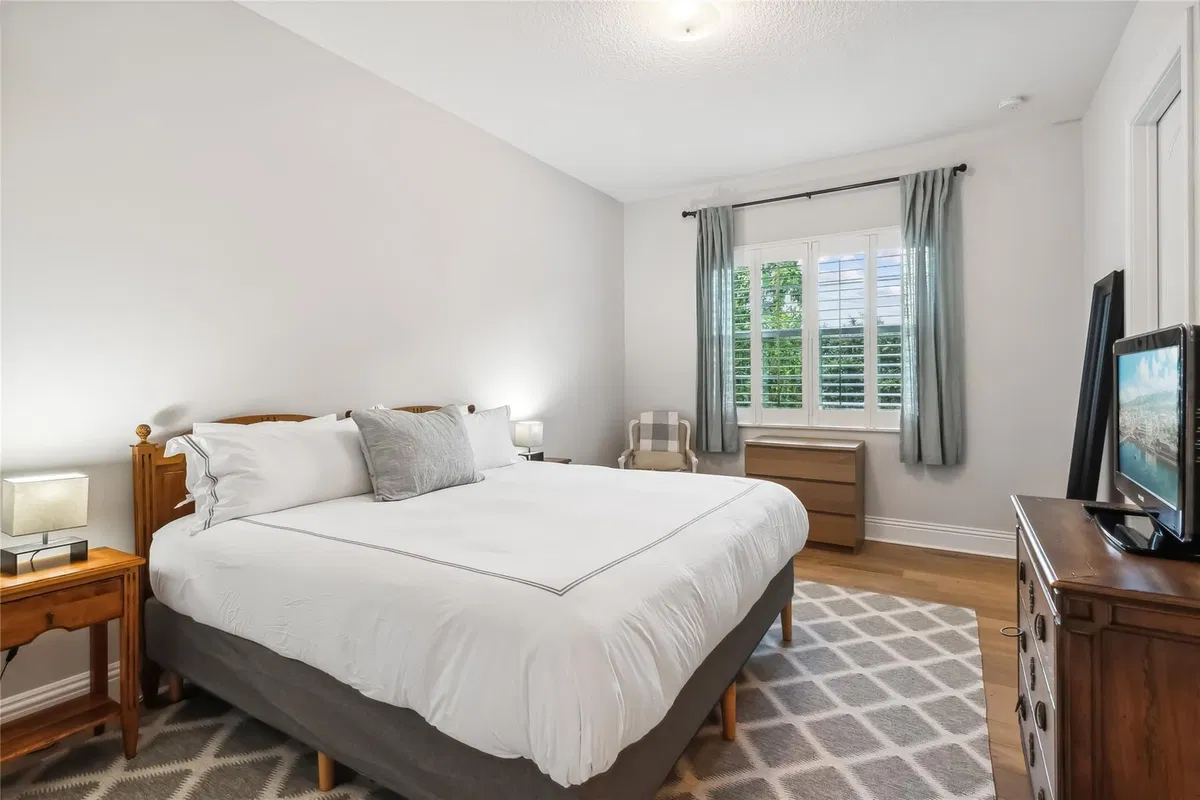 Residence photo 19