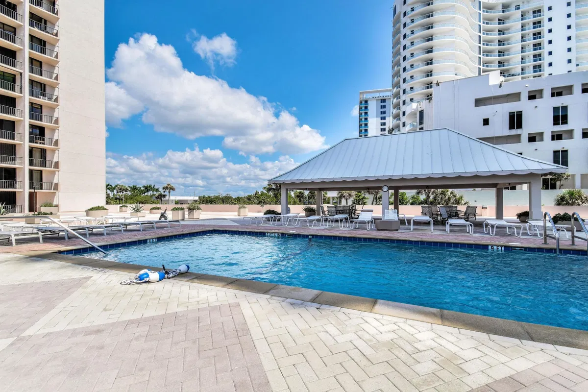 Singer Island Unit 1-304 photo 19