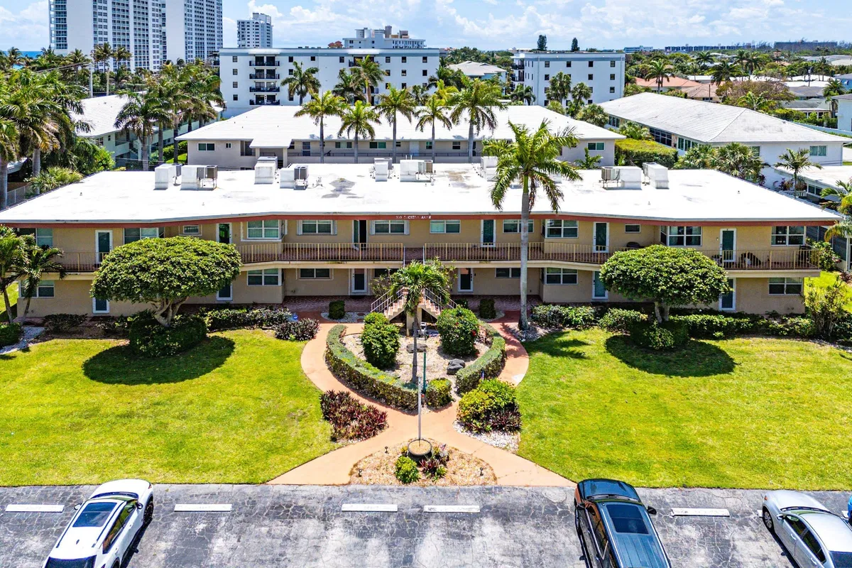 Boca Raton Unit 9