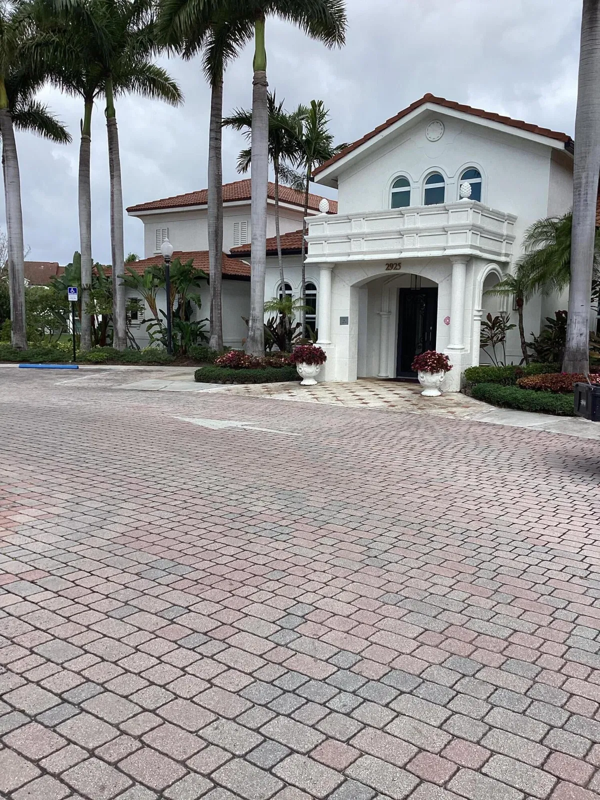  Unit 116 photo 34
