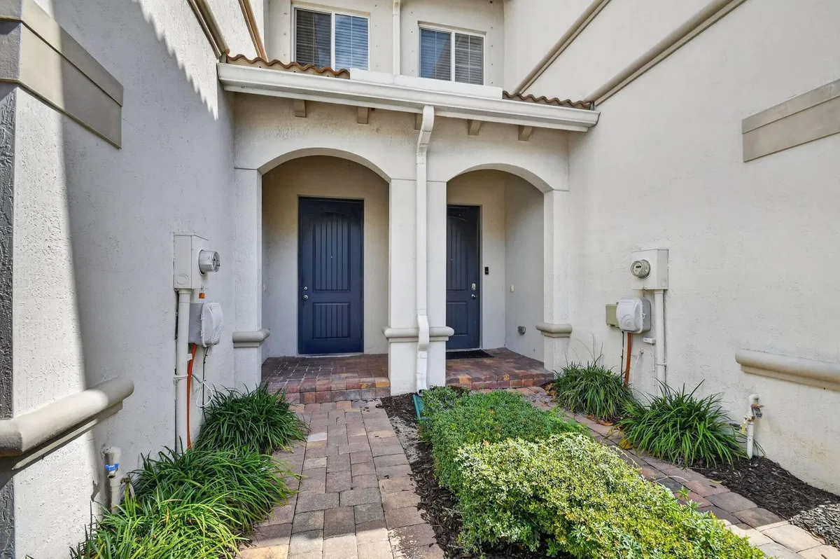 Residence photo 4