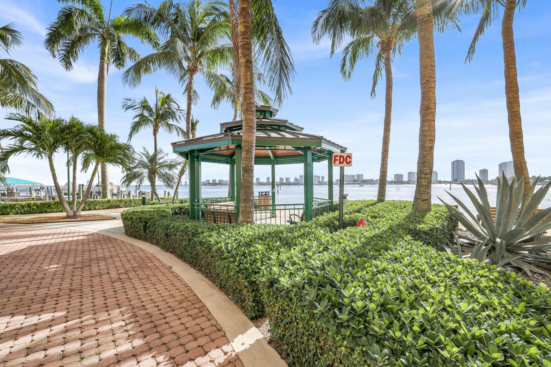 Marina Grande on the Ocean Unit 1710 photo 40