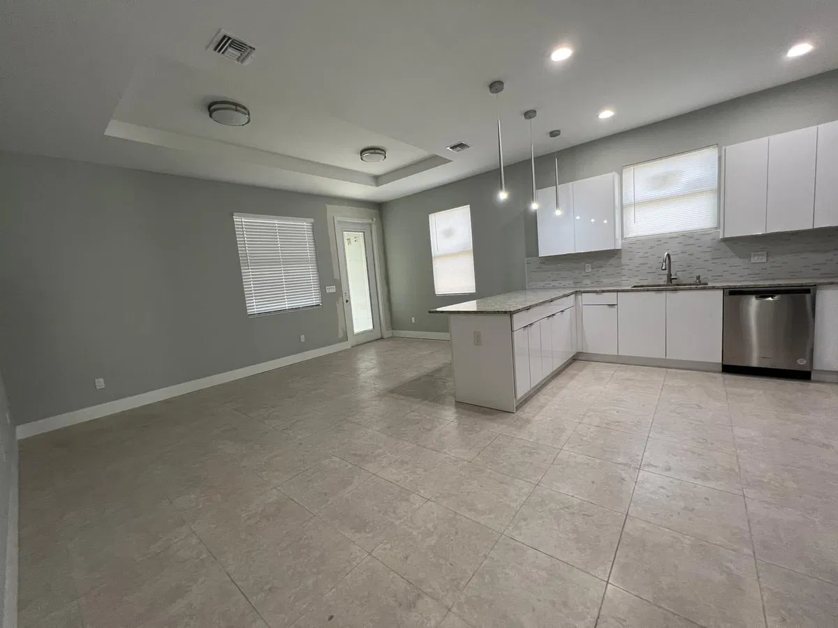 Residence photo 7