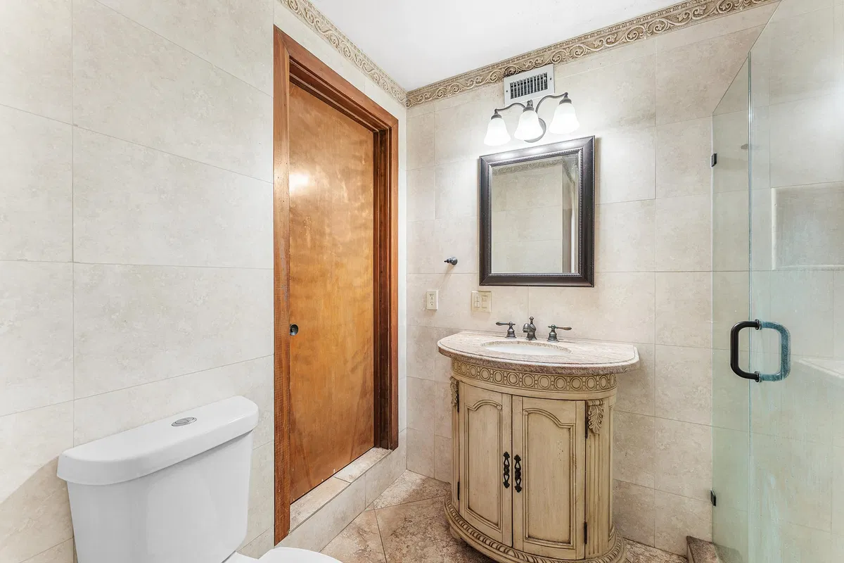 Residence photo 25