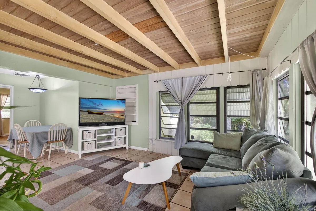 West Palm Beach Residence photo 22