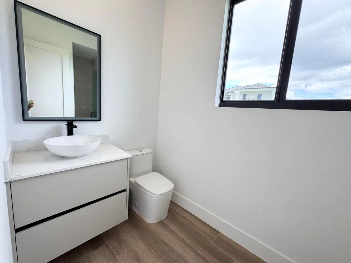 Residence photo 19