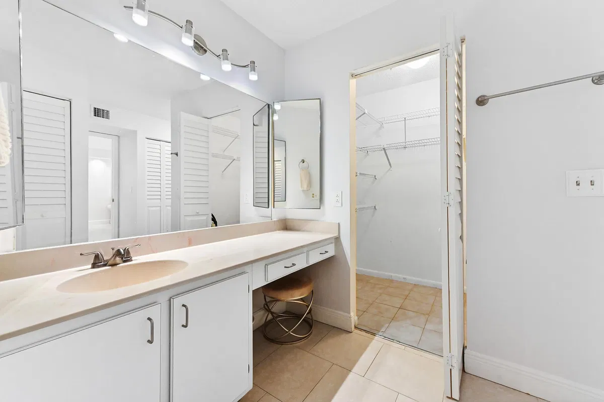 Boca Lago Country Club Homes Unit C photo 19
