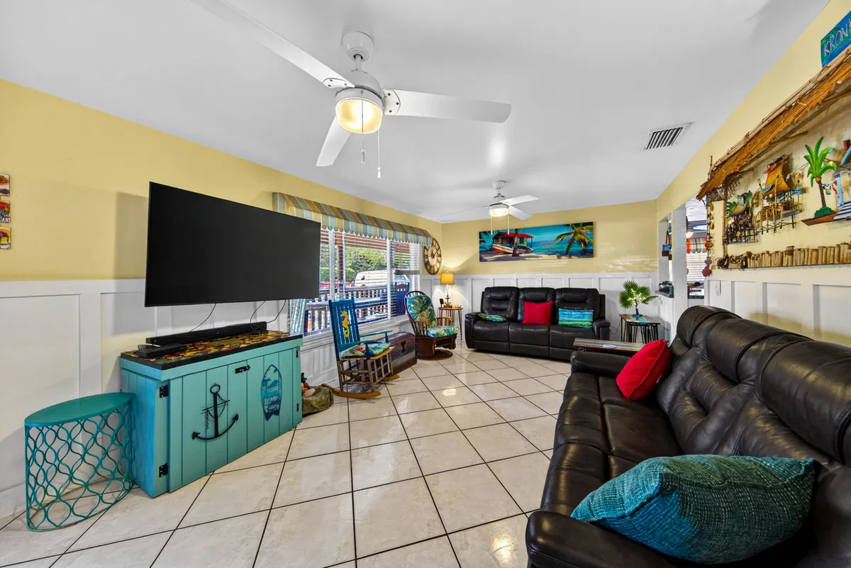 Residence photo 10