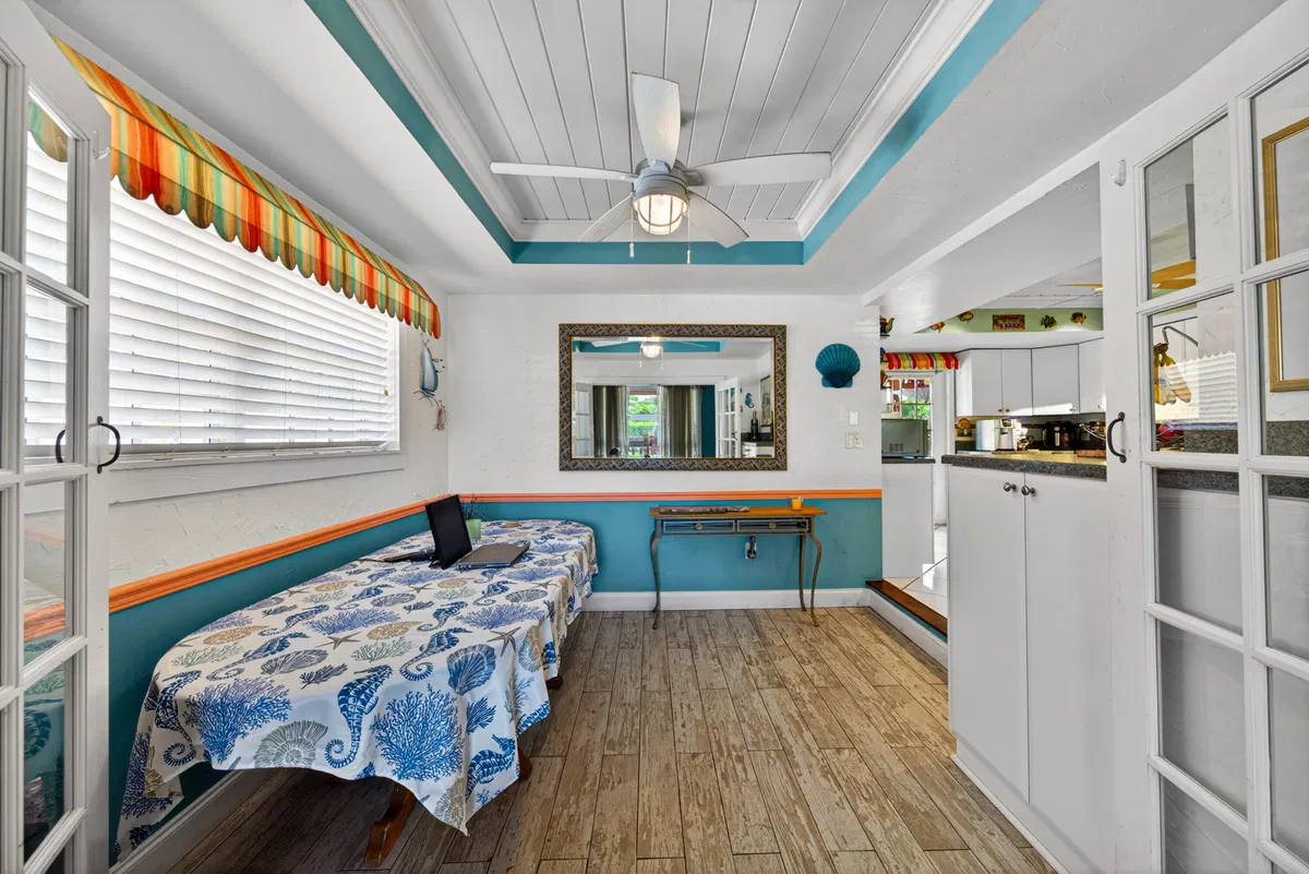 Residence photo 22