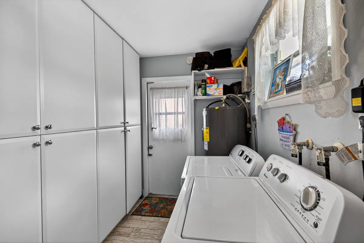 Residence photo 25