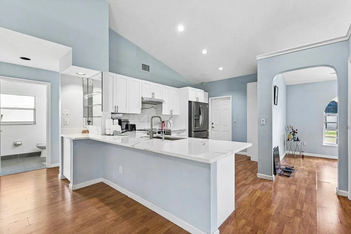 Residence photo 4
