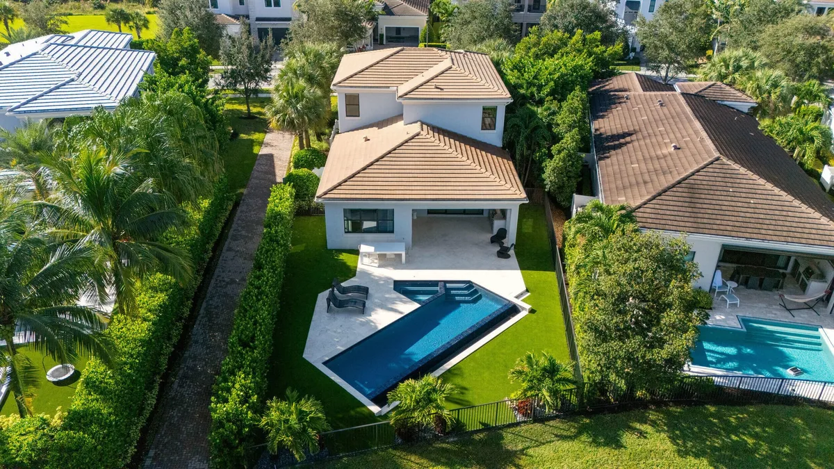 Artistry Palm Beach Gardens Residence