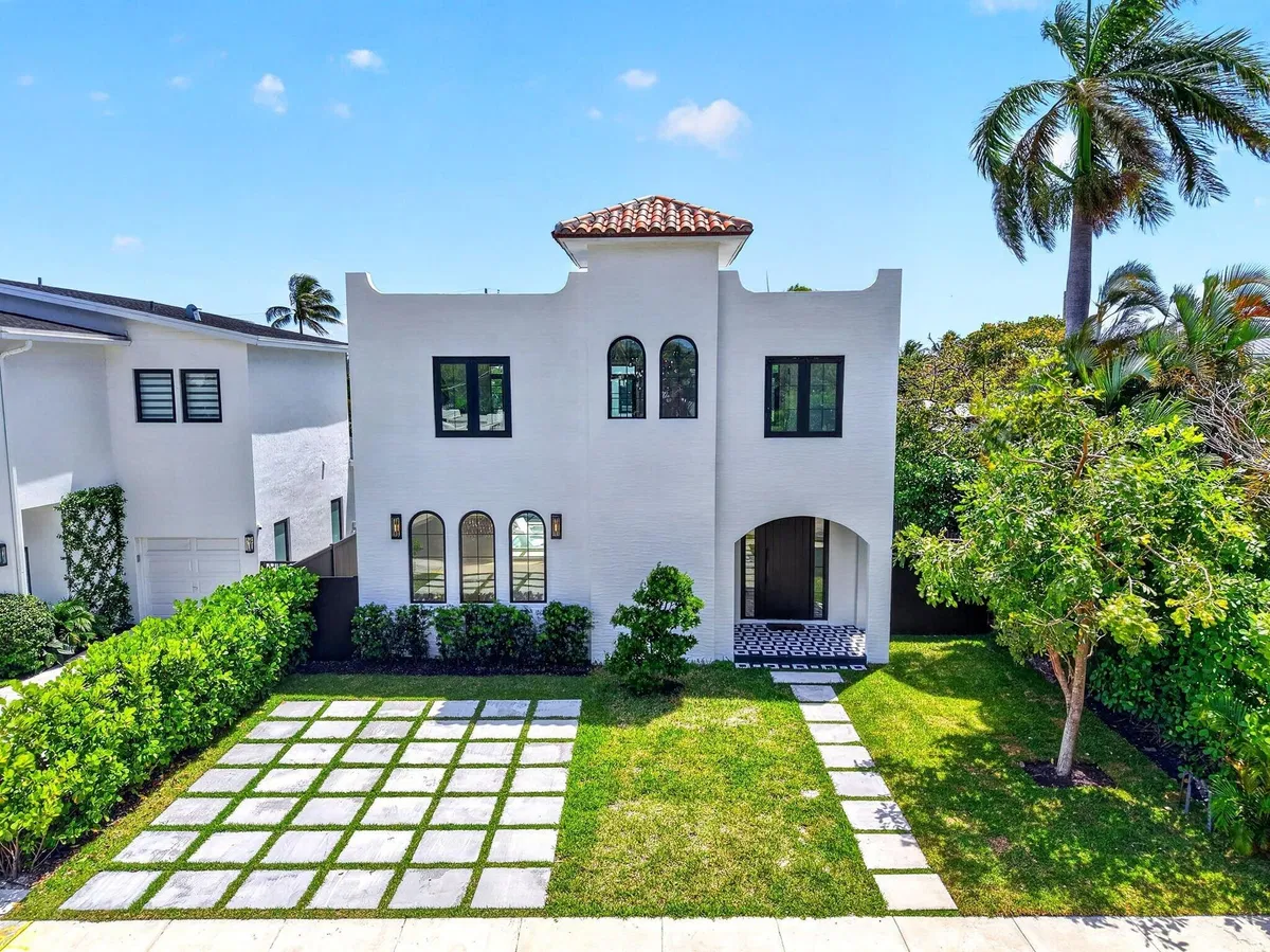 SoSo West Palm Beach Residence