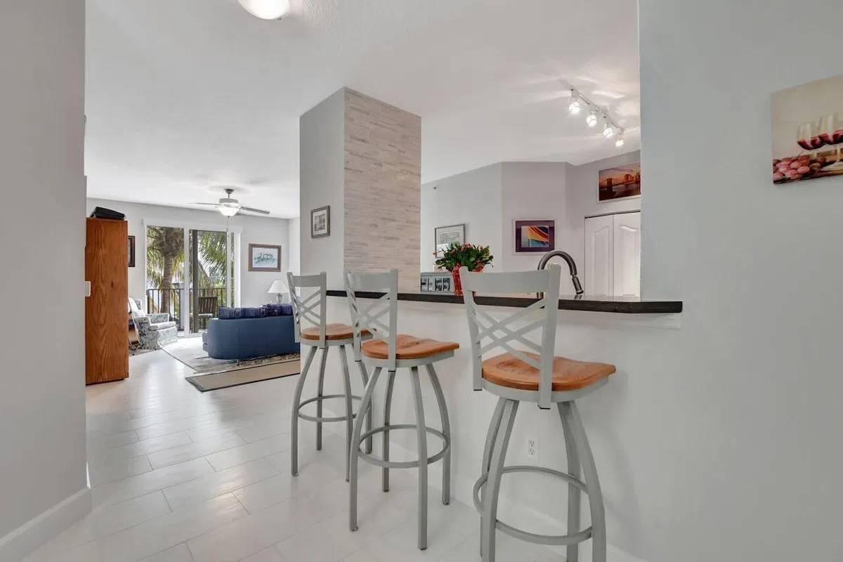 Pineapple Grove Village Condominiums Unit 1408 photo 10