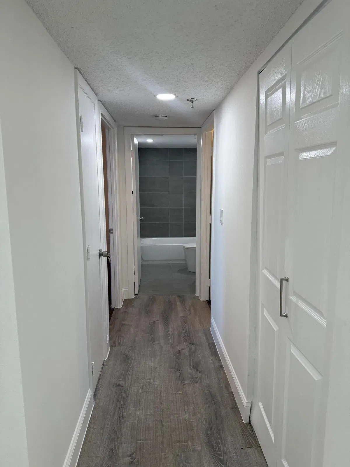 Unit 102 photo 13