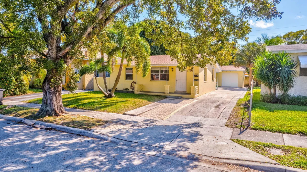 West Palm Beach Residence photo 28