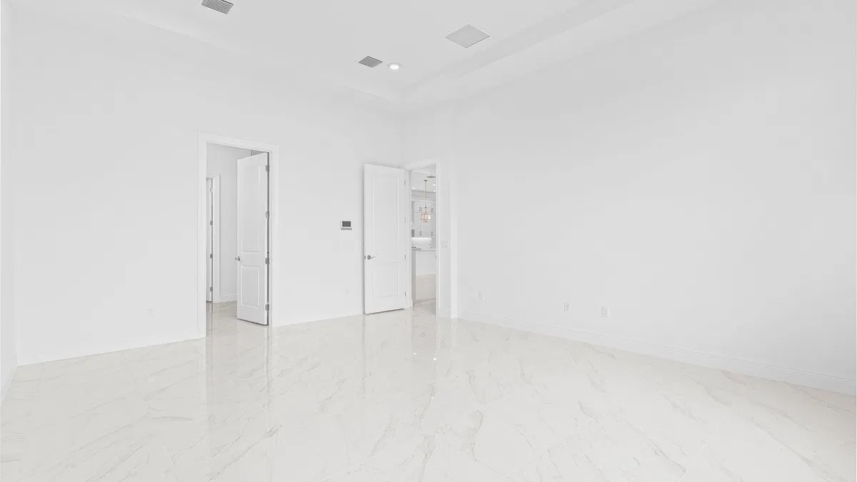 Residence photo 16