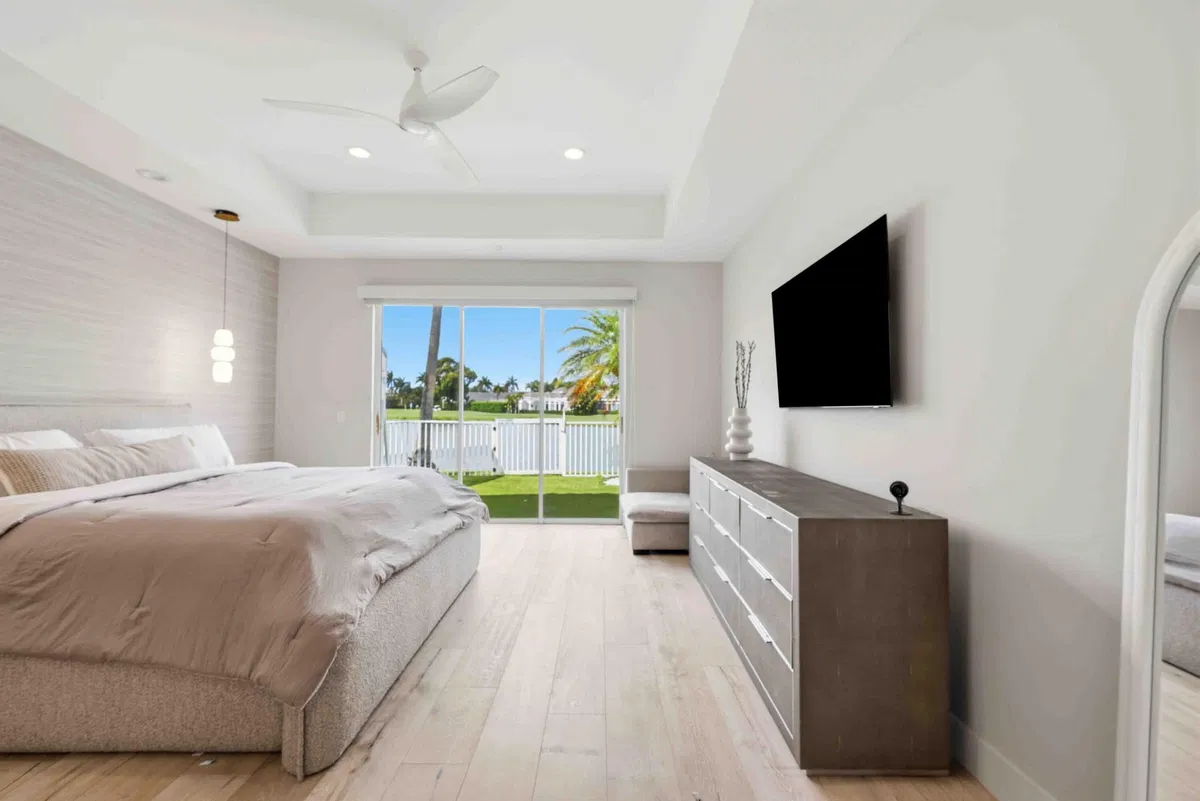 Woodfield Country Club Residence photo 37