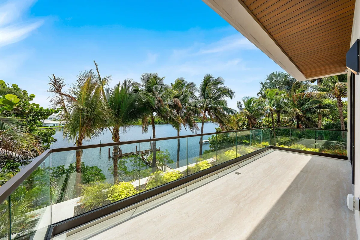 Hypoluxo Island Residence photo 16