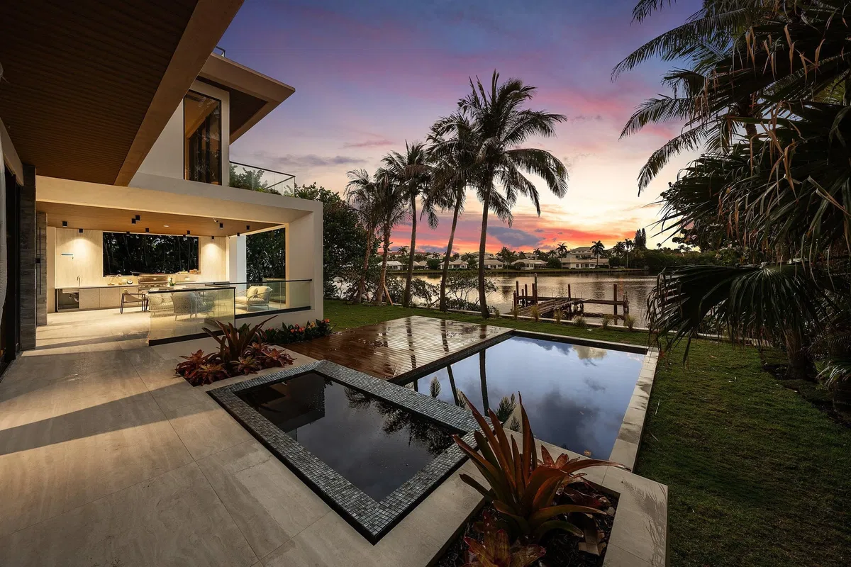 Hypoluxo Island Residence photo 37