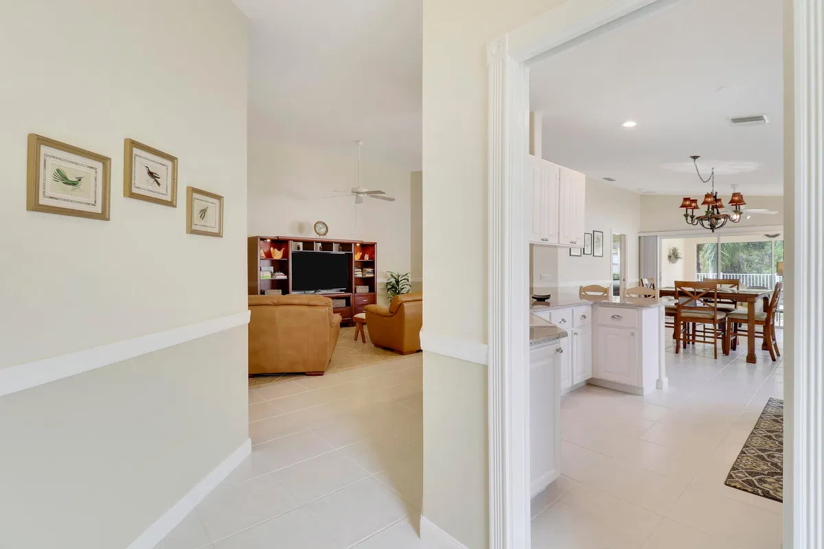 Residence photo 4