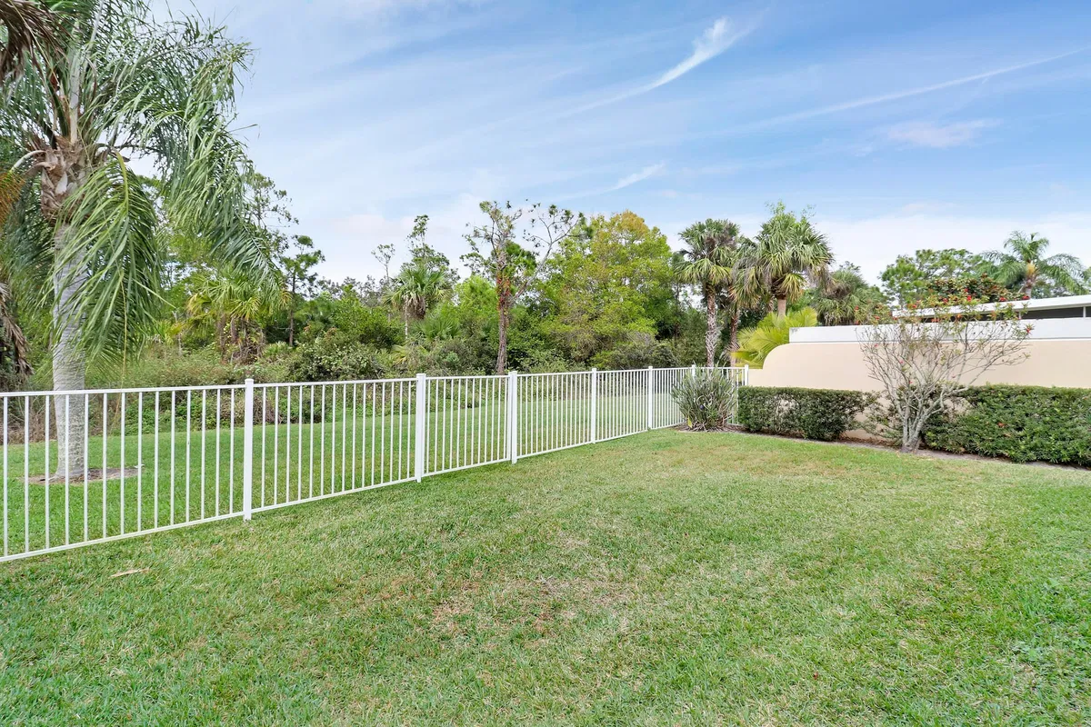 Residence photo 31