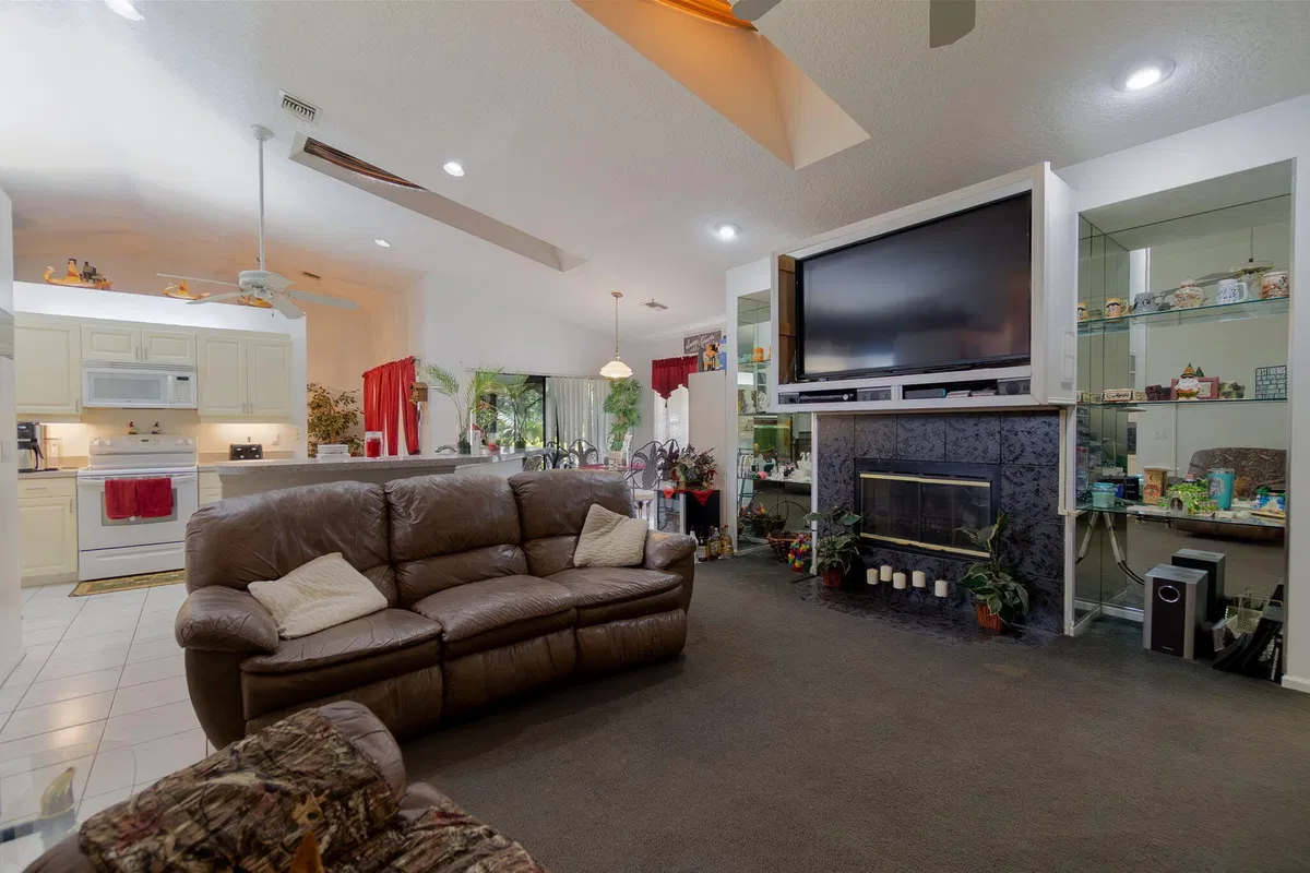  Residence photo 19