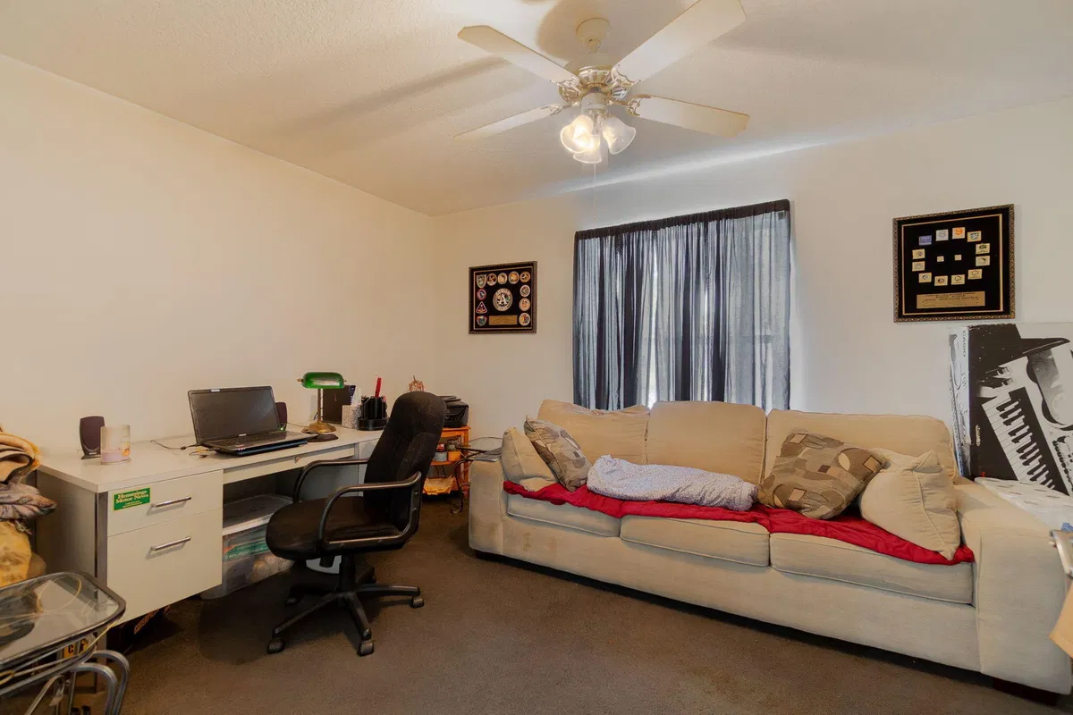  Residence photo 34